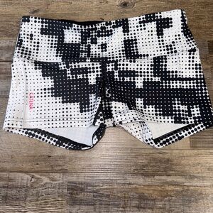 Catena Black White Polka Dot Athletic Shorts L  Yoga Gym